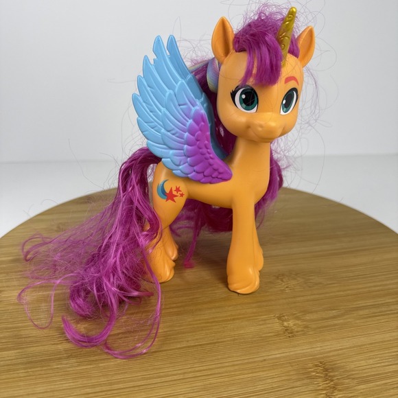 Hasbro Other - My Little Pony Sparkling Generations SUNNY‎ STARSCOUT  - 6.5"  2021